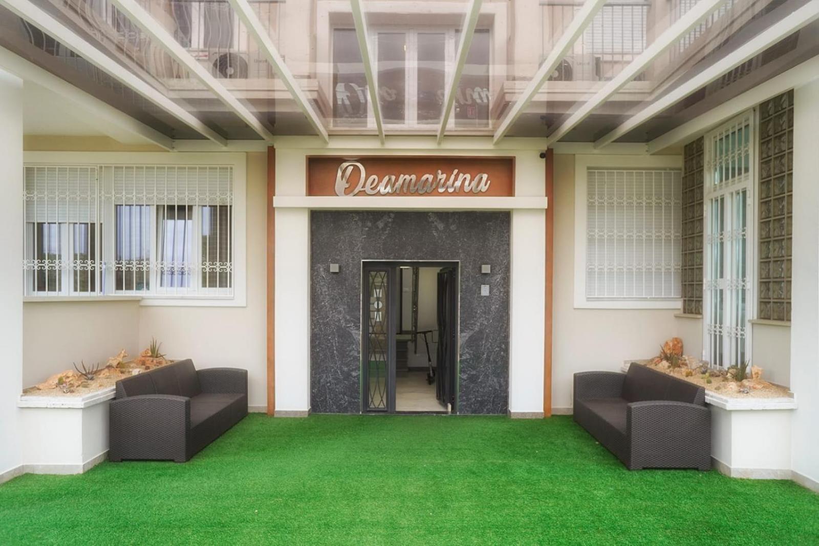 Residence Deamarina Marina di Massa Exteriör bild
