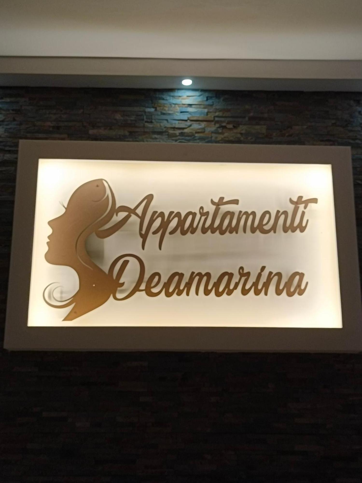 Residence Deamarina Marina di Massa Exteriör bild